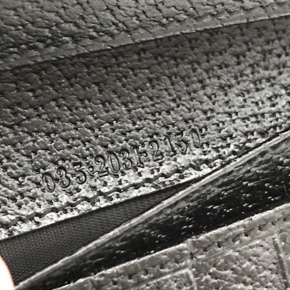 Authentic GUCCI Bifold Wallet - Picture 3 of 13